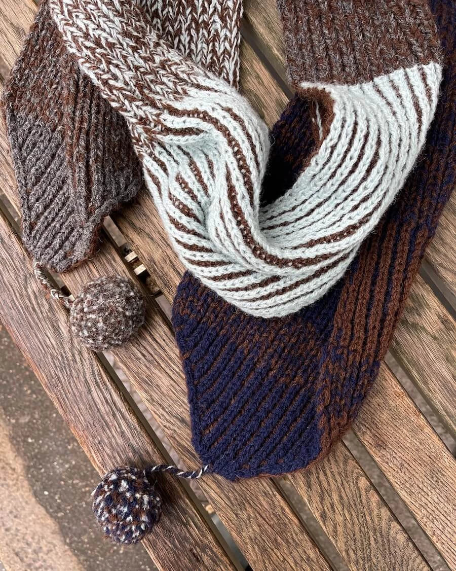 Structure Scarf by PetiteKnit