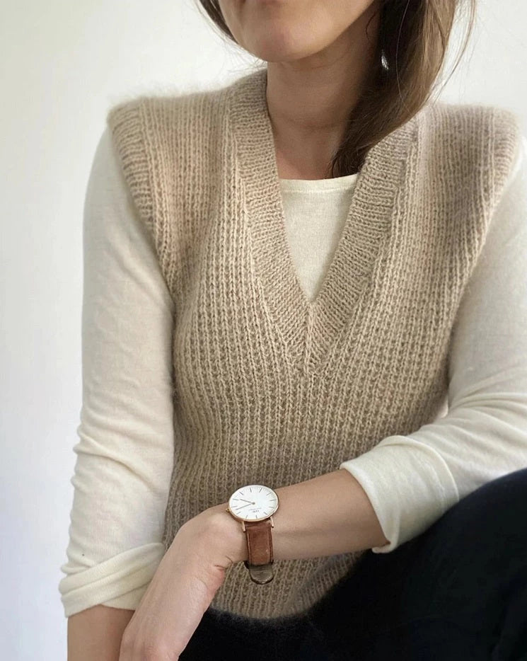 Friday Sliopver V-neck by PetiteKnit